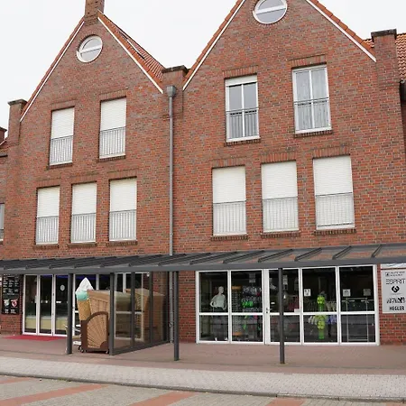 Strand Apartment